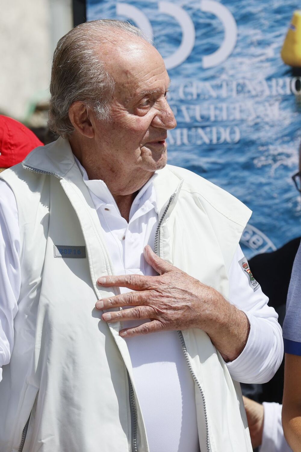 El rey emérito Juan Carlos I en la localidad pontevedresa de Sanxenxo  / LAVANDEIRA JR.