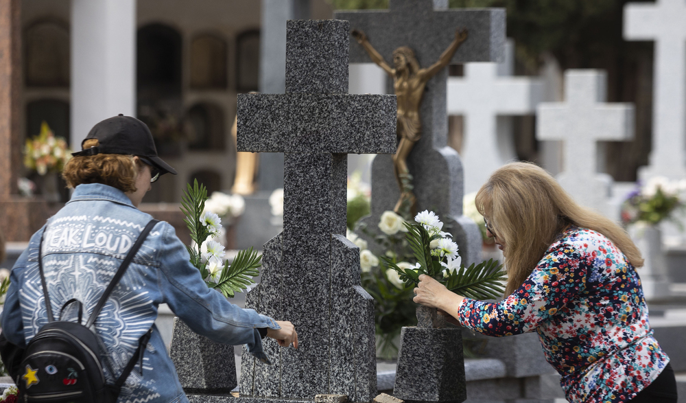 Distintas tomas en el cementerio de Ciudad Real y sus alrededores.
