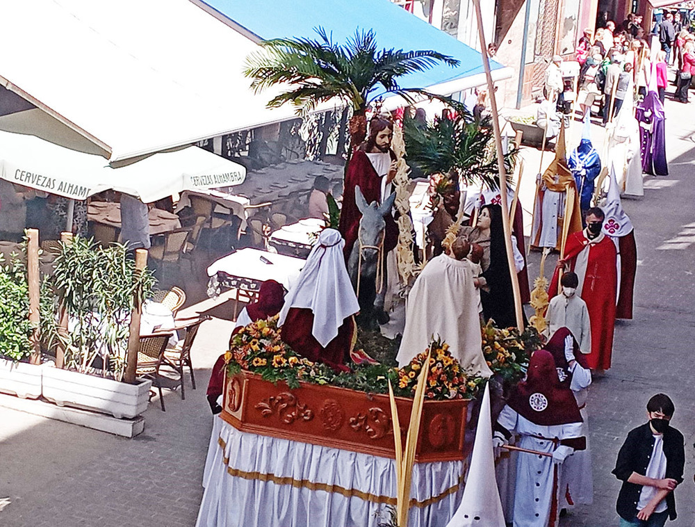 Incienso, devoción y fe en la Semana Santa de Puertollano