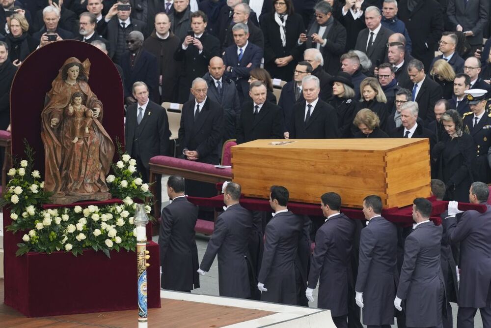 Funerale di Papa Benedetto XVI  / ASSOCIATED PRESS/LAPRESSE