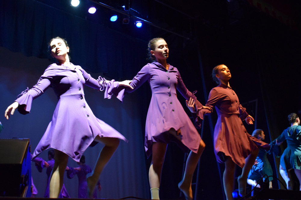 El baile contemporáneo y flamenco se unen en la Gala de Danza
