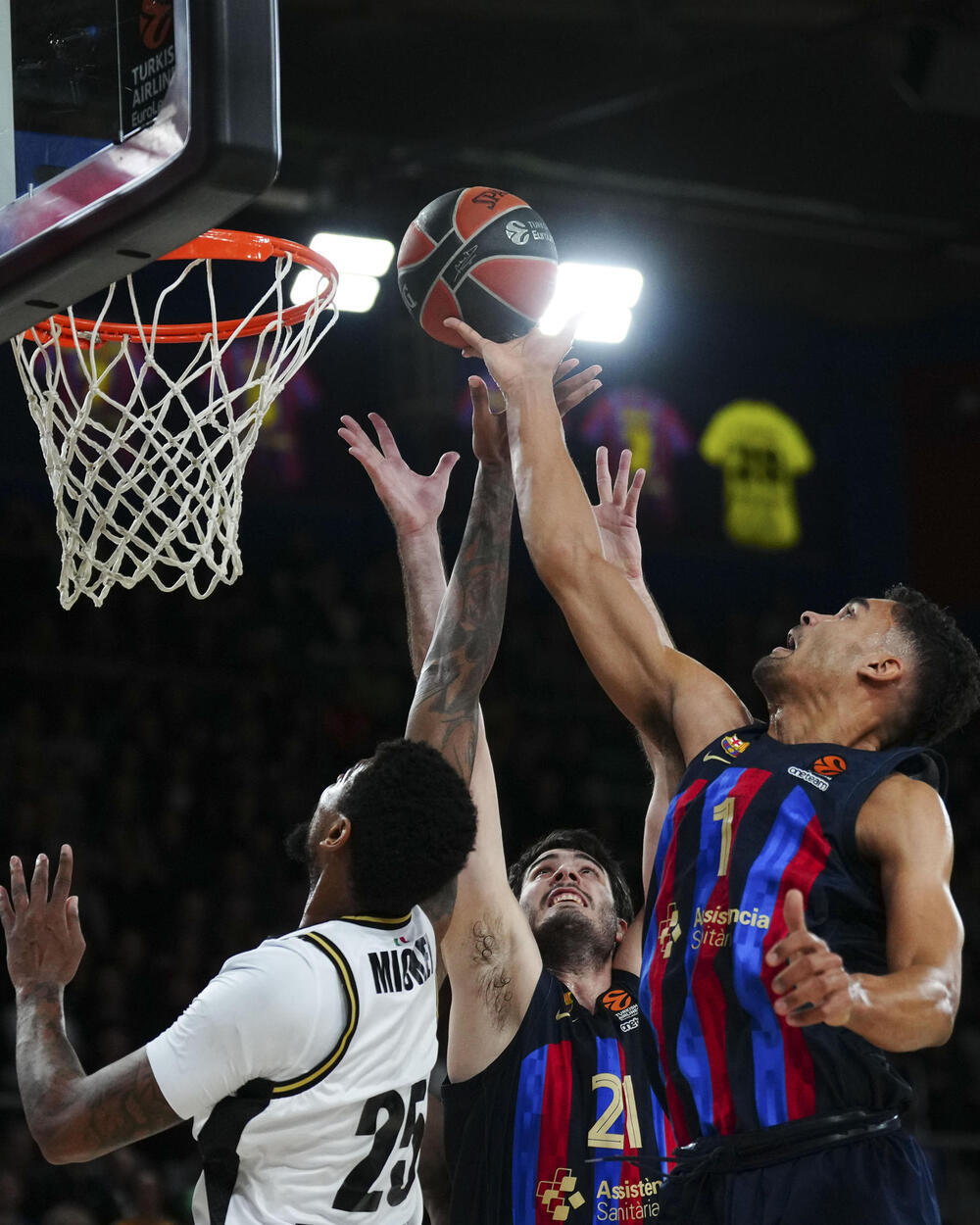 El Barça se gana el carbón ante la Virtus