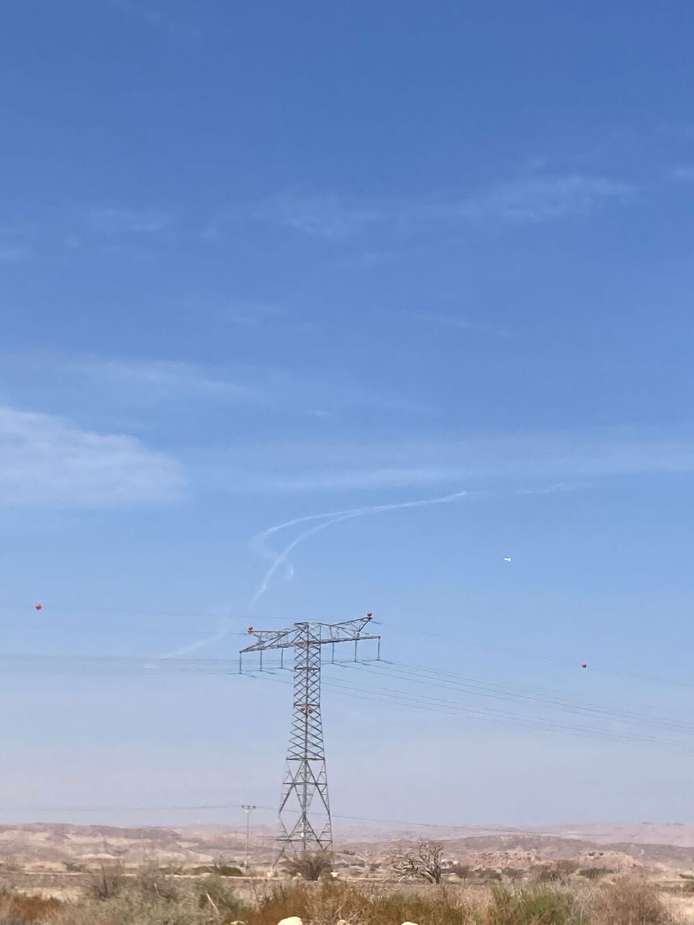 El rastro de los antimisiles en el cielo