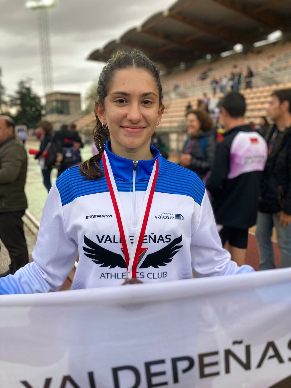 Cuatro medallas para el Valdepeñas en el Regional Sub 18