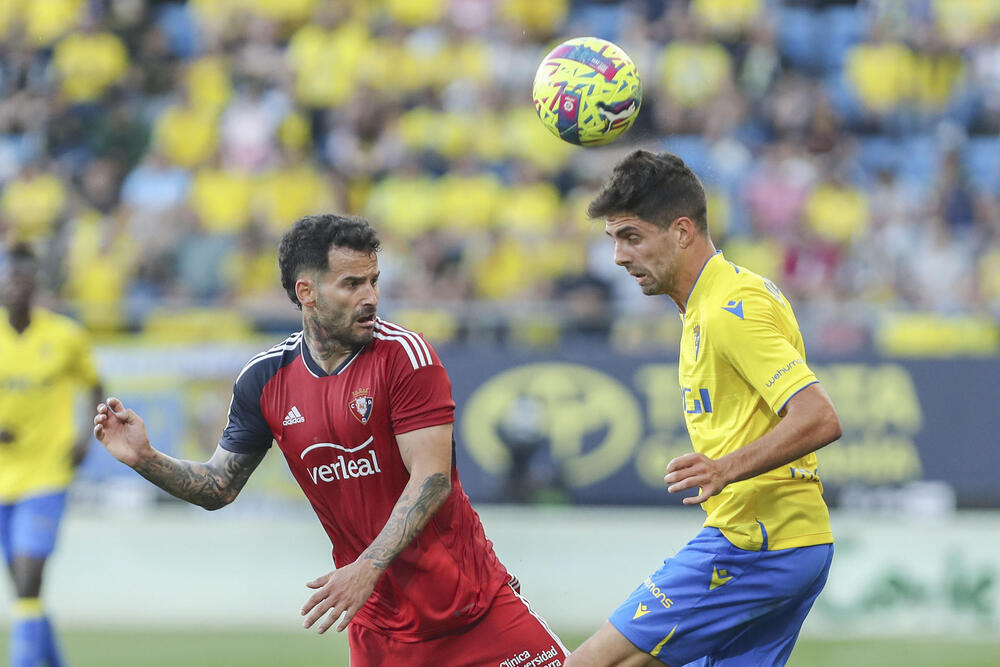 El Plan B del Osasuna se lleva los tres puntos del Cádiz