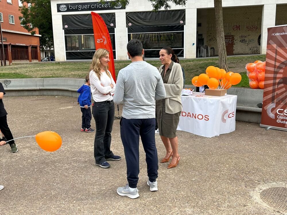 Ciudadanos visita Valverde y el parque Juan Pablo II