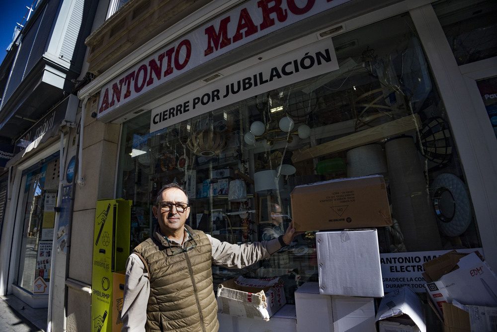 Antonio Maroto, en su establecimiento.