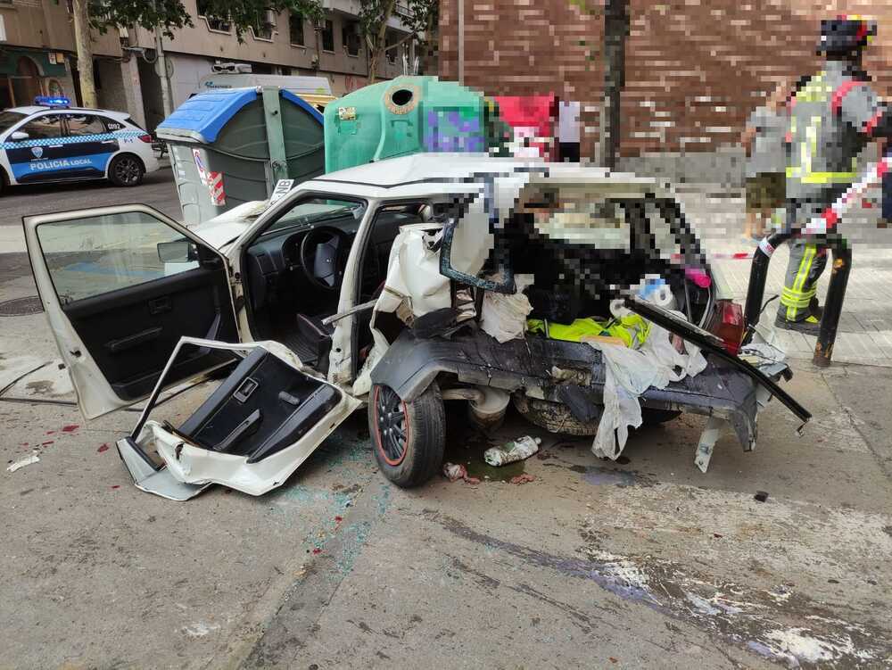 Aparatoso accidente en la calle Ancha con cuatro heridos