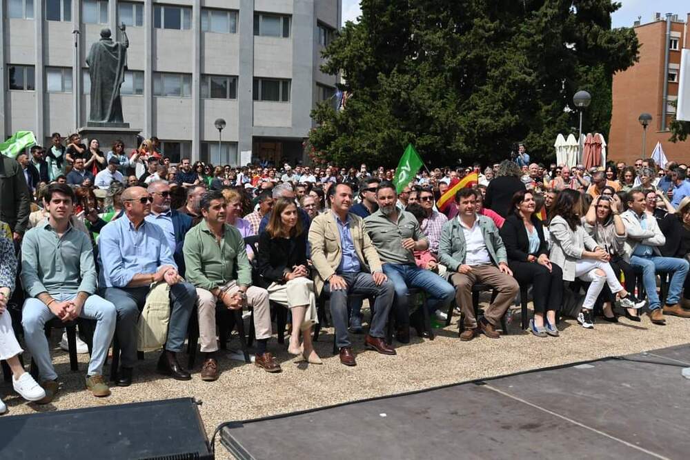 Abascal avisa al PP que sus votos no son gratis