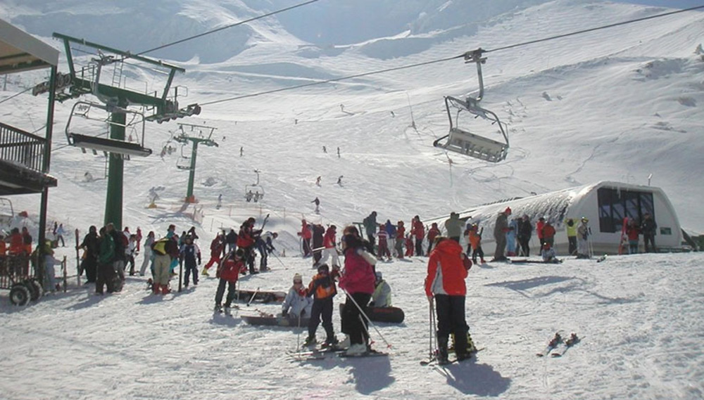 La estación invernal de Valdezcaray atrae a esquiadores de varias regiones.