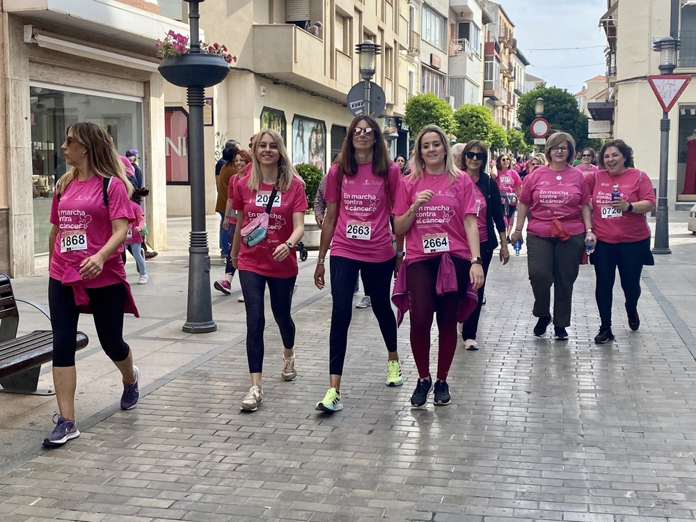 La Carrera de la Mujer reúne a unos 300 dorsales solidarios 