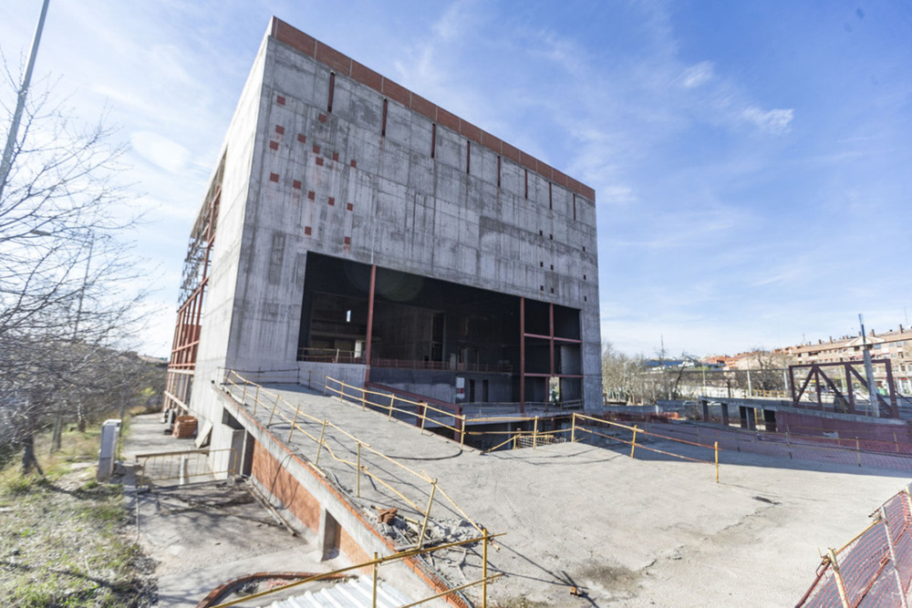 Las obras no se han retomado desde 2012, ni en el edificio ni en el parking subterráneo para unos 500 vehículos.