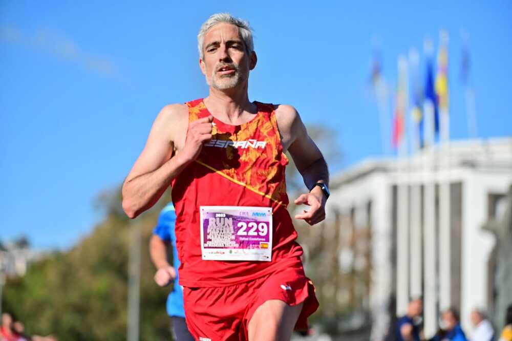 Noguera, vice-campeão da maratona de equipas europeias Master 40
