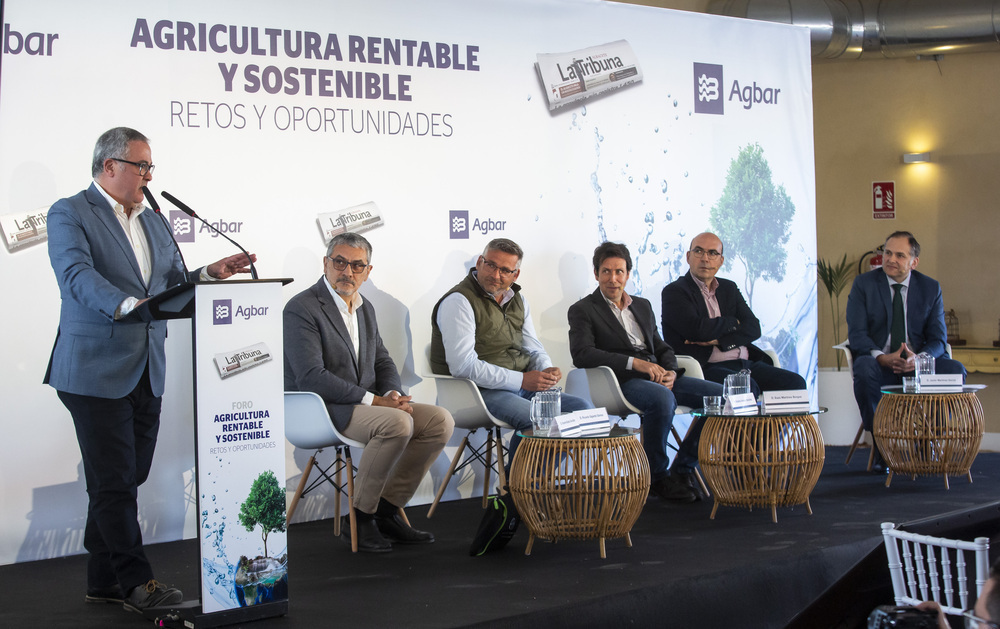 Carlos Serrano, de Agbar Agriculture, cerró el fórum.