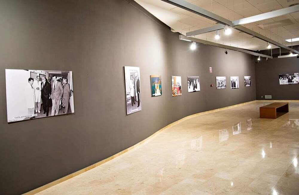 Exposición fotográfica de la historia del Hospital en el muséo Cristina Rodero, con fotos de José Rueda