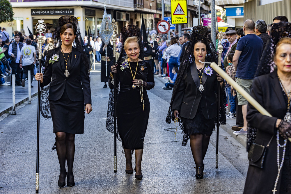 SEMANA SANTA DE CIUDAD REAL PROCESIÓN DEL SABADO SANTO DE SAN PEDRO CON LA SALIDA DE DOS PASOS LA VIRGEN DE LA SOLEDAD, HERMANDAD DE LA SOLEDAD Y VIRGEN DE LA AMARGURA  / RUEDA VILLAVERDE