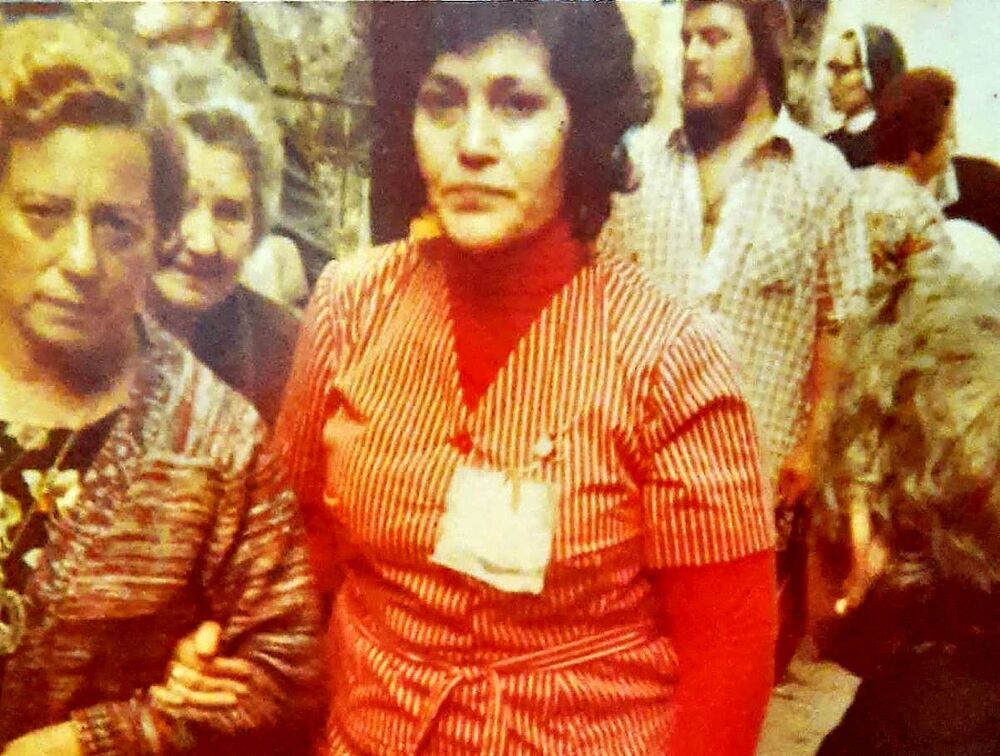 Isidra Flores (c), en un viaje a Lourdes posterior al de 1979.