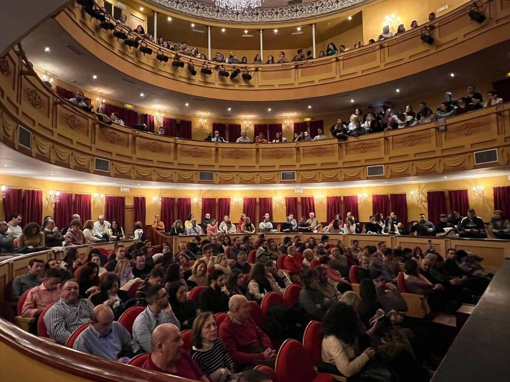 Agustín Durán llena de risas el Teatro Municipal de Almagro