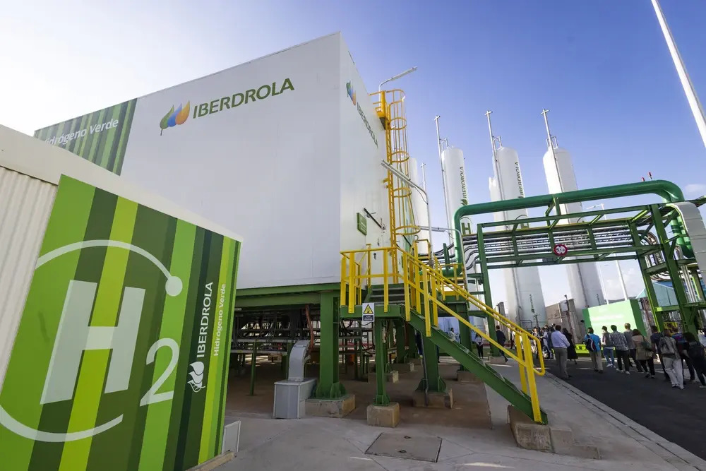 Iberdrola se adelanta a sus competidores desde Puertollano