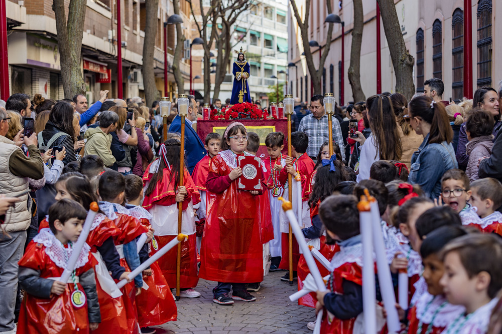 procesión de semana santa de los niños del Colegio San José, semana santa, procesión infantil del colegio san josé