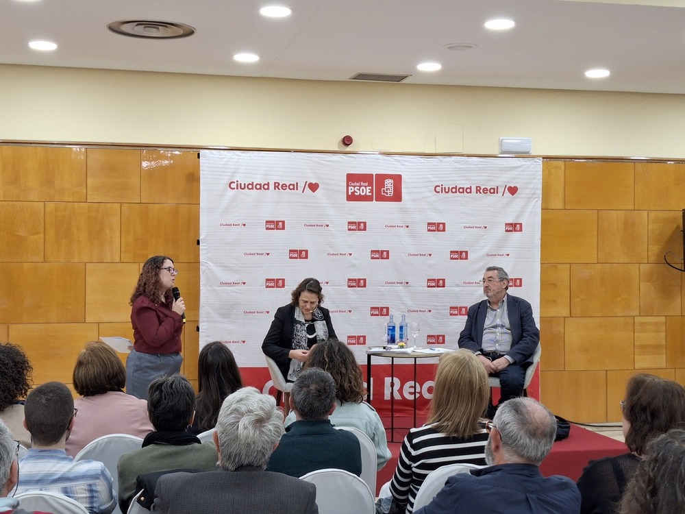 El PSOE aborda retos de empleo, economía y pensiones