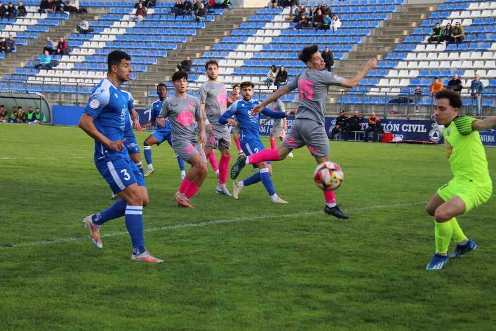 Una acción de ataque del equipo local.