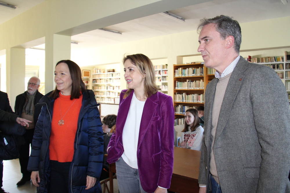 El IES Miguel de Cervantes estrena su reformada biblioteca