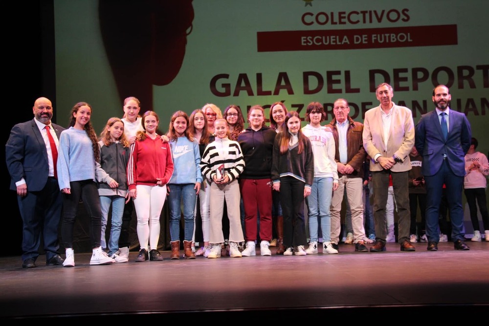 Alcázar premia a sus mejores deportistas y clubes