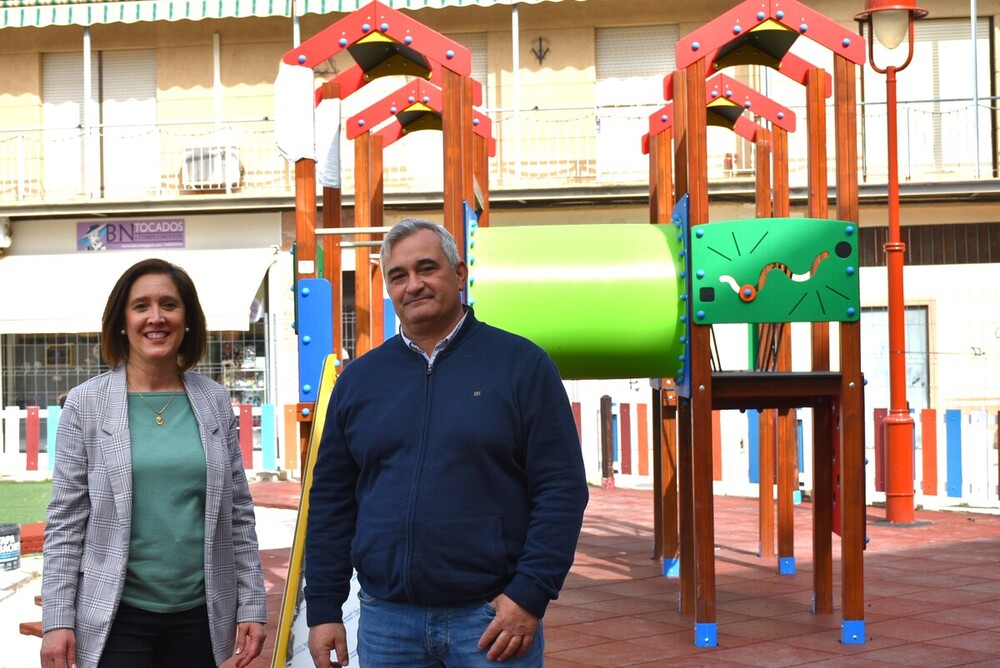 Daimiel estrena juegos infantiles en el barrio del Pilar 