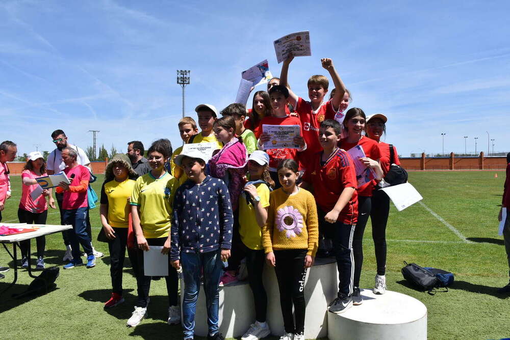Más de 350 alumnos participan en las I Mini Olimpiadas