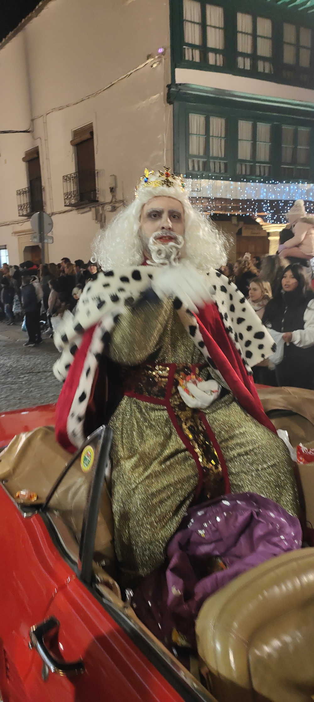 Los Reyes Magos llenan de ilusión las calles de Almagro