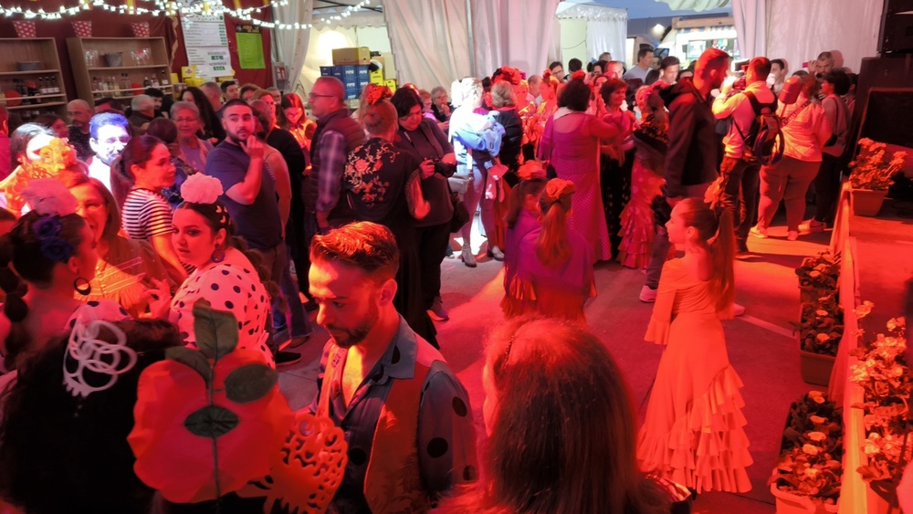 La Feria de Abril arranca con baile y récord de casetas