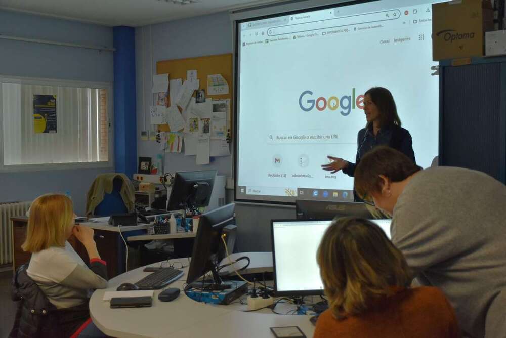 El Centro de Internet acoge un taller sobre ‘eBiblio’
