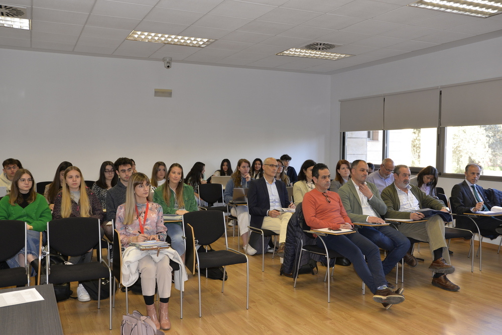 La UCLM debate sobre la futura tasa de residuos domésticos