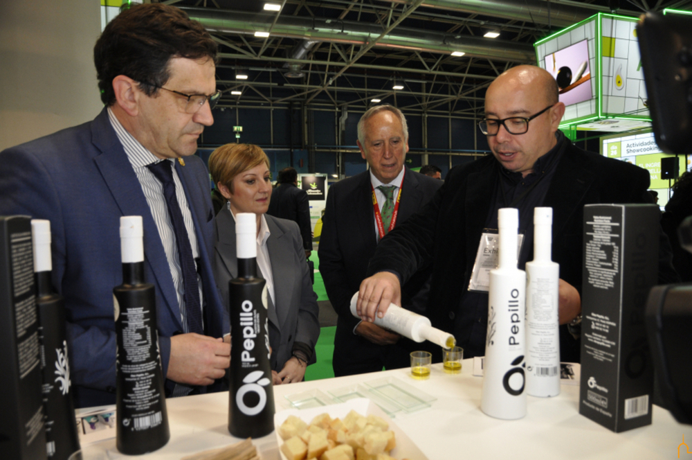 Valverde apuesta por la promoción del aceite de oliva