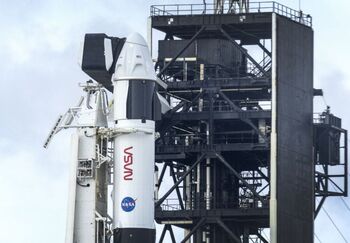 La NASA y Space X lanzan su octava misión comercial a la EEI