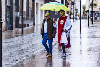 La lluvia frustró las procesiones y restó turistas en la pasad