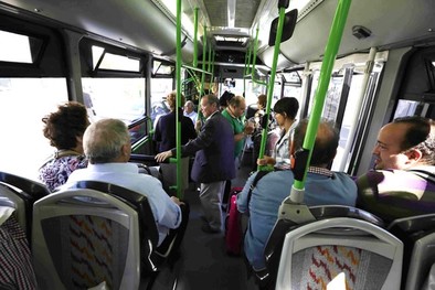Ayuntamiento bajará al 50% el billete de autobús en 2023