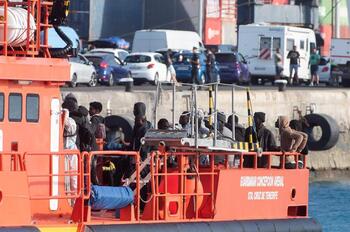 Más de 200 migrantes llegan a Canarias en las últimas horas