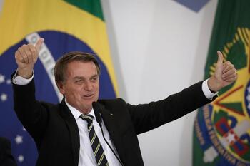 YouTube cancela una emisión en directo de Bolsonaro