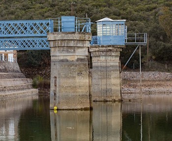 Primavera empieza con reservas de agua más bajas en décadas