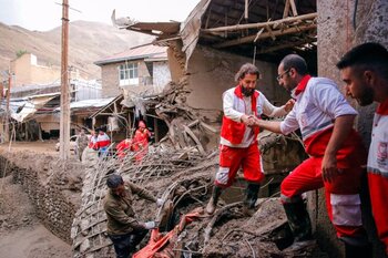 Las fuertes inundaciones en Irán dejan al menos 69 muertos
