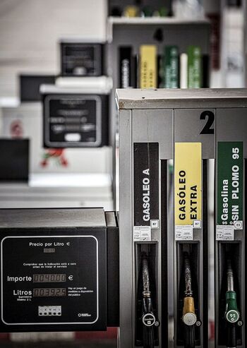El litro de gasolina roza ya los 1,9 € en algunas estaciones