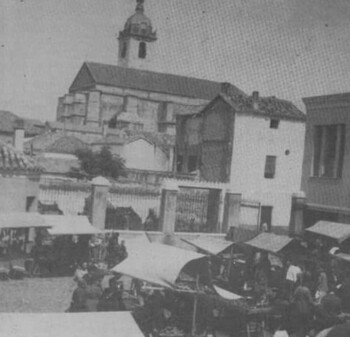 El antiguo mercado de abastos desde la calle Borja