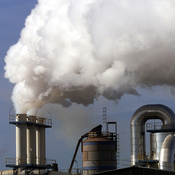 Las grandes empresas rebajan sus emisiones contaminantes