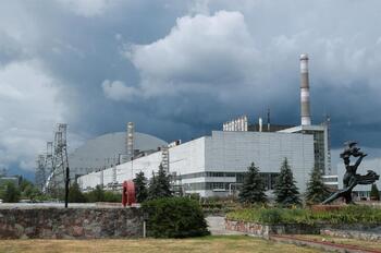 La OIEA confirma radiación elevada en Chernóbil