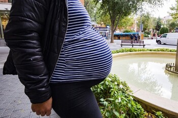 El PP propone una beca de 150 euros para embarazadas