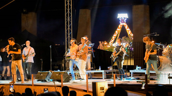 Más de 2.000 personas disfrutaron del concierto de Taburete