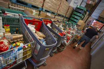 El Banco de Alimentos inicia el reparto de 230.000 kilos