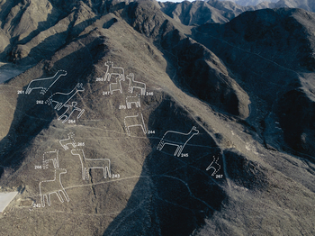 Un equipo de investigación descubre 168 geoglifos en Perú